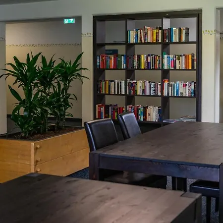 Apartamento Am Mit Balkon & Pool