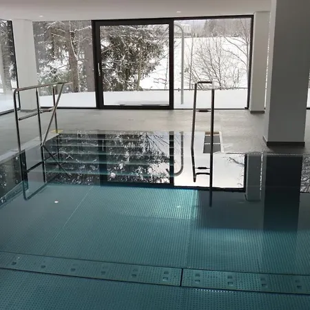 Apartmán Am Mit Balkon & Pool